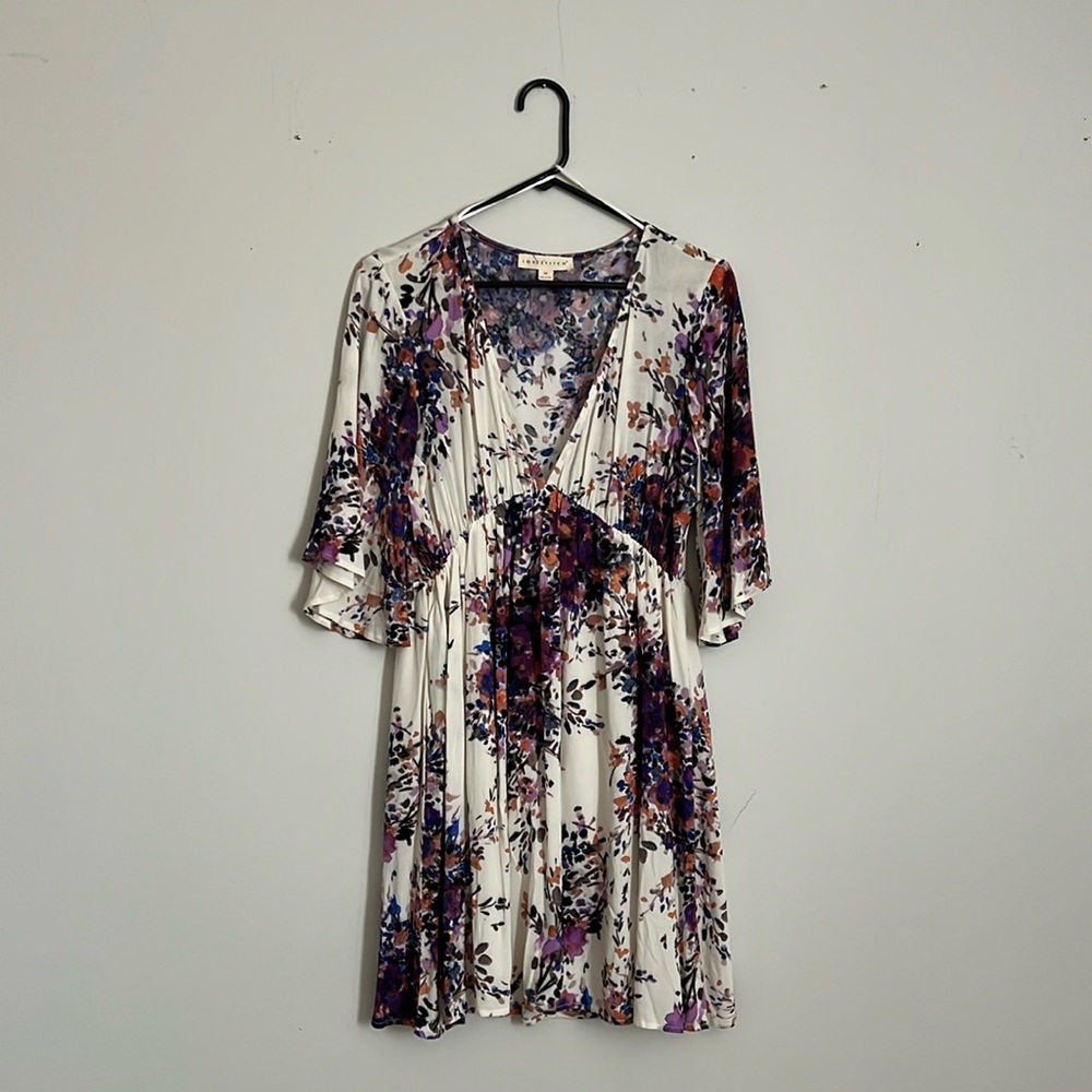 NWOT: Lovestitch floral dress with plunge neck